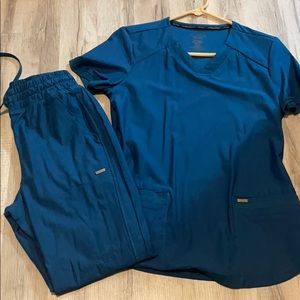 Cherokee Form strait leg scrubs